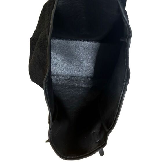 Neiman Marcus Black Shearling Sherpa Tote Bag - Picture 4 of 5